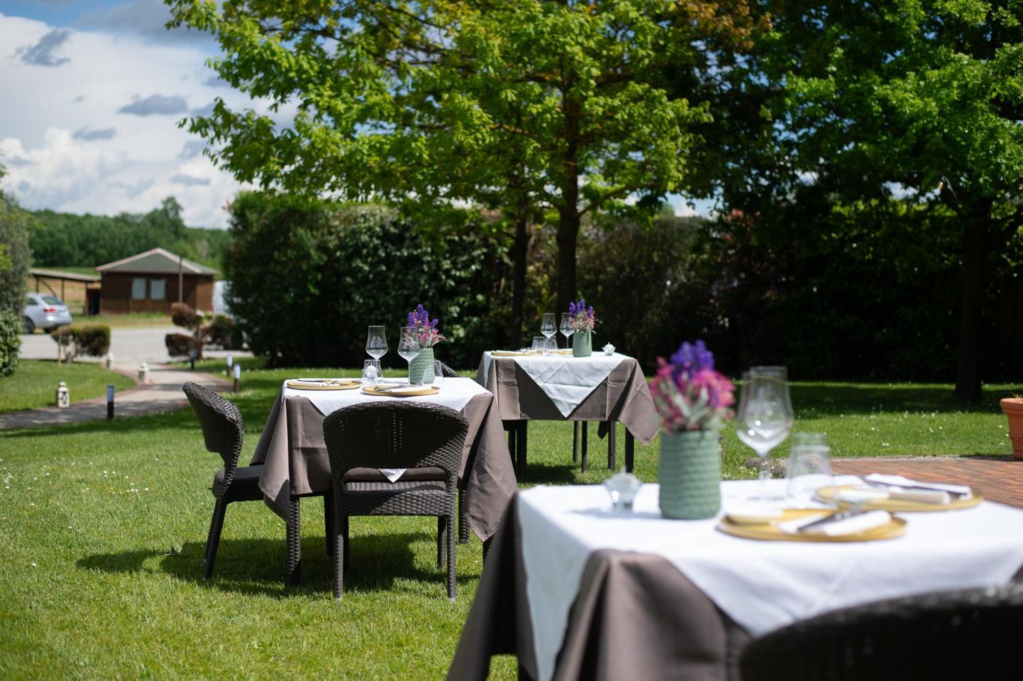 Le Colombaie Country Resort Ponsacco Eksteriør billede