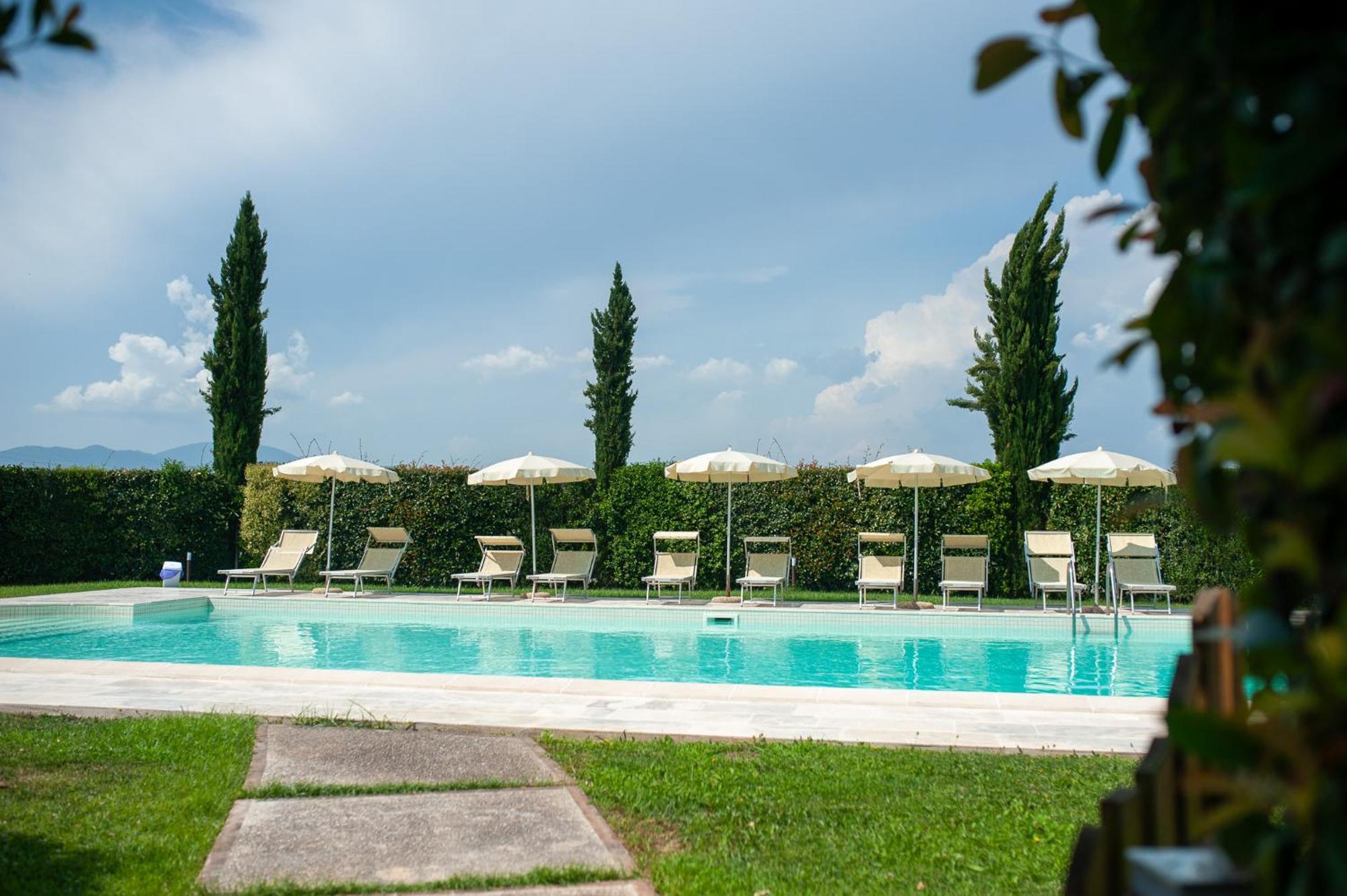Le Colombaie Country Resort Ponsacco Eksteriør billede