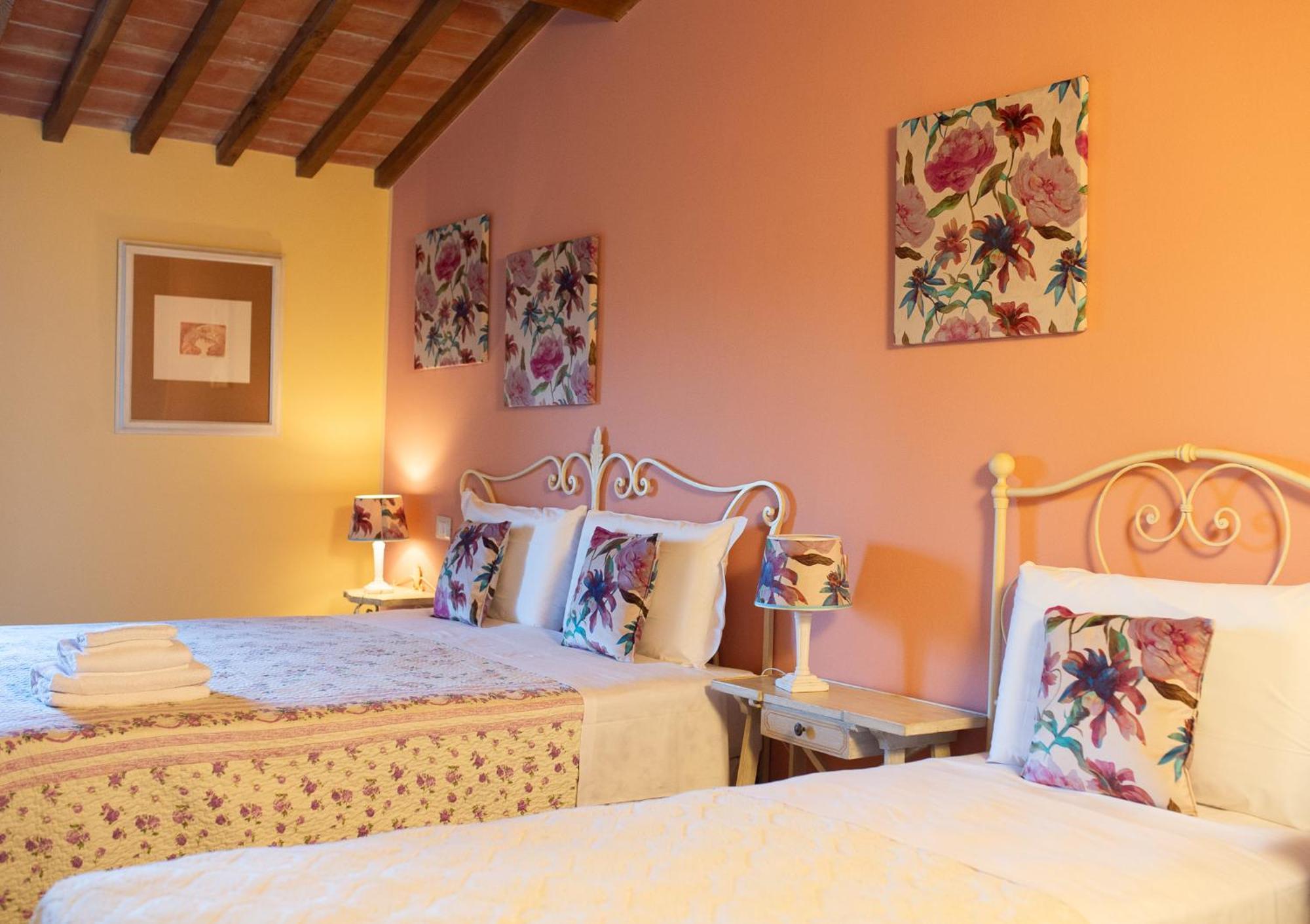 Le Colombaie Country Resort Ponsacco Eksteriør billede