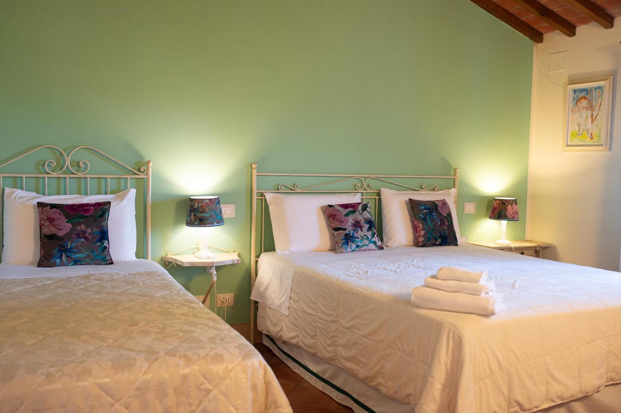 Le Colombaie Country Resort Ponsacco Eksteriør billede